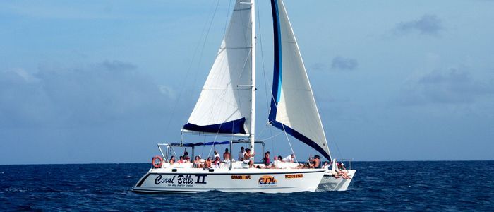 ilot gabriel en catamaran avec coral belle